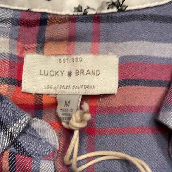 Lucky Brand button down shirt medium. NWT. - Picture 9 of 13